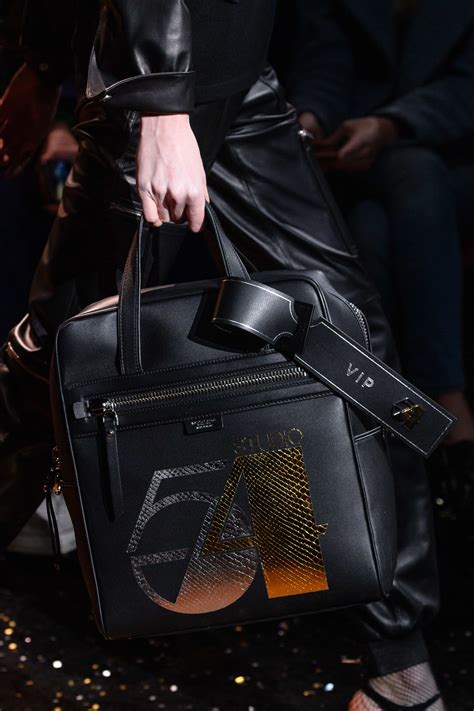 michael kors 2019 fall handbags|Michael Kors Collection RTW Fall 2019 .